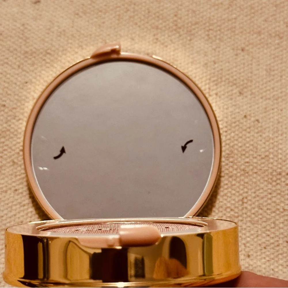Gucci | Blush | Luminous Matte Powder Blush | Warm Berry